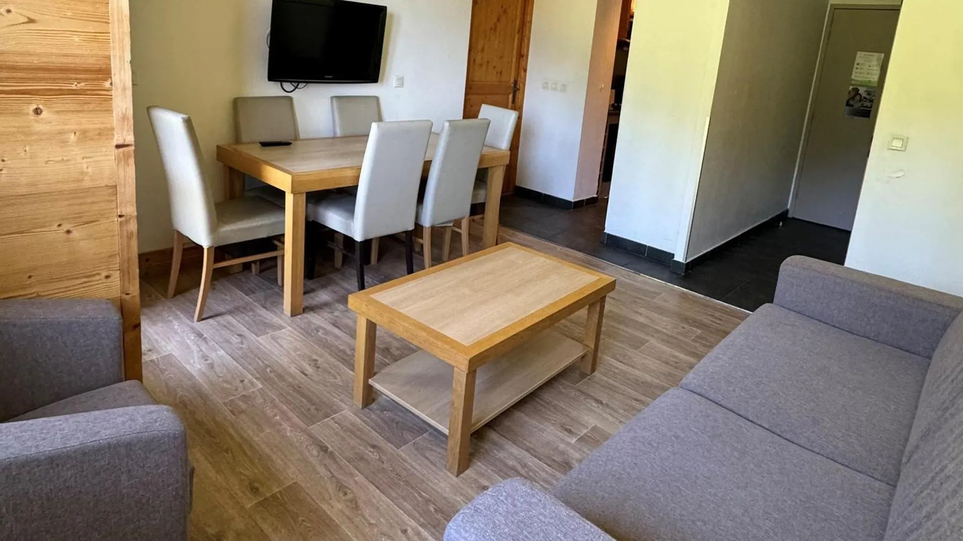 Apartment Appartement 2 Pieces + Cabine, Ski Aux Pieds, Piscine, Espace Bien-Etre, Animaux Admis, Belle Plagne - Fr-1-181-2808 La Plagne-Tarentaise